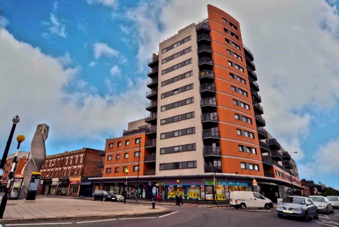 2 Bedroom Flat To Rent In Forest Lane, Stratford, E15