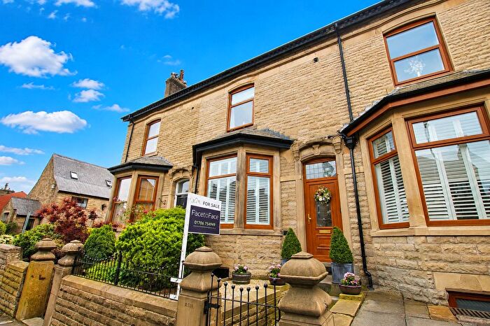 4 Bedroom Terraced House For Sale In Featherstall Road, Littleborough, OL15