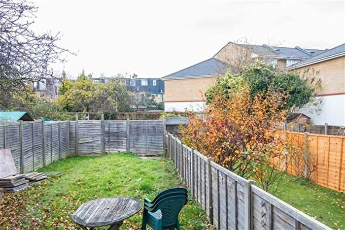 1 Bedroom End Of Terrace House To Rent In Durnsford Road, Wimbledon Park, SW19