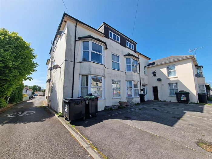 2 Bedroom Flat For Sale In Weston Road, Portland, DT5