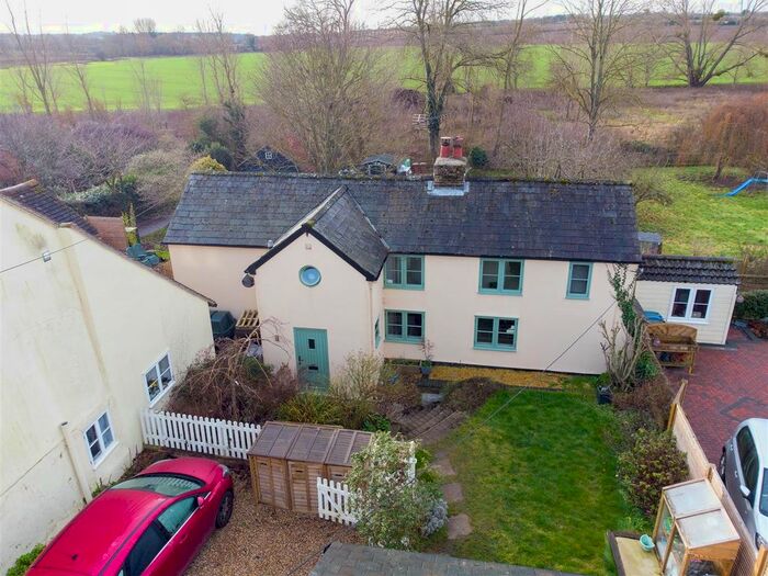 4 Bedroom Cottage For Sale In Horseshoe Cottage, Upper Street, Layham, IP7