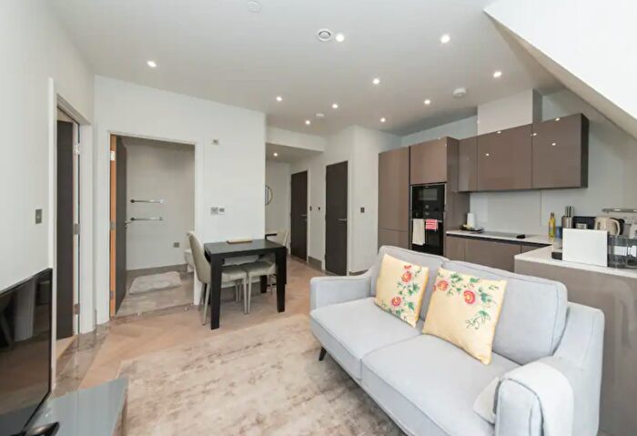 1 Bedroom Flat To Rent In Duke Street, Reading, Berkshire, RG1