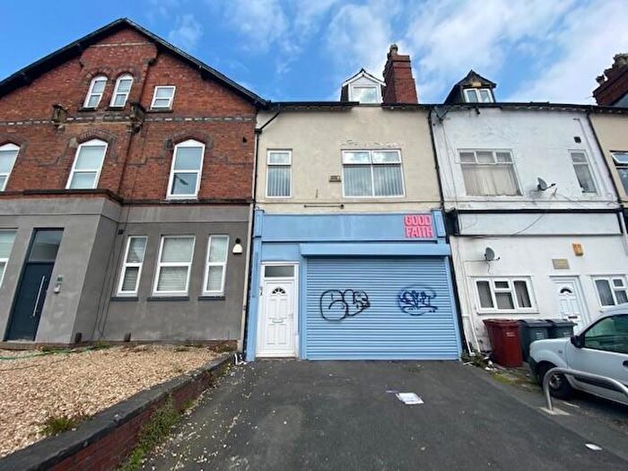 3 Bedroom Private Halls To Rent In Mauldeth Road, Ladybarn, Manchester, M14