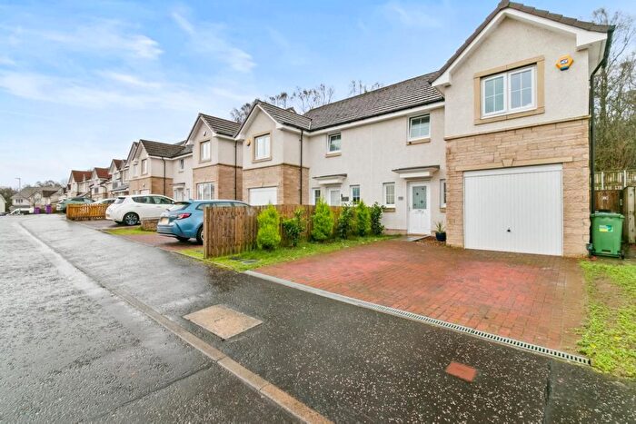 3 Bedroom Semi Detached House For Sale In Leggatston Avenue, Darnley, G53