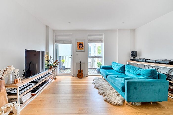 1 Bedroom Flat For Sale In Hand Axe Yard, King's Cross, London, WC1X