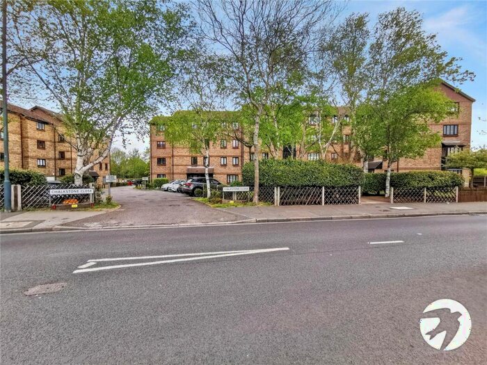 1 Bedroom Flat To Rent In Chalkstone Close, Welling, DA16