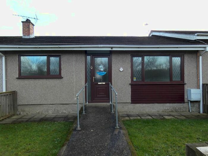 2 Bedroom Bungalow To Rent In Heol Derwen, Merlins Bridge, Haverfordwest, SA61
