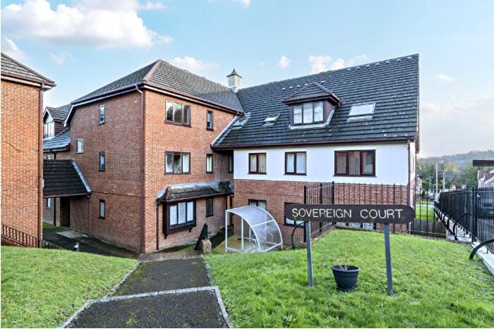 1 Bedroom Flat To Rent In Totteridge Avenue, High Wycombe, HP13