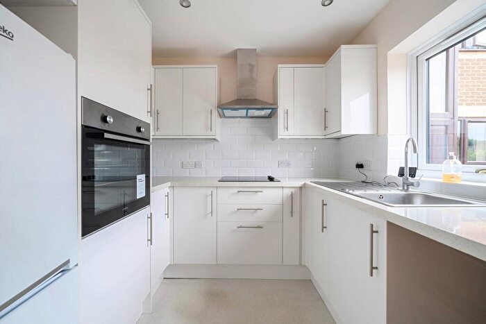 1 Bedroom Retirement Property For Sale In Kennet Court, Wokingham, RG41
