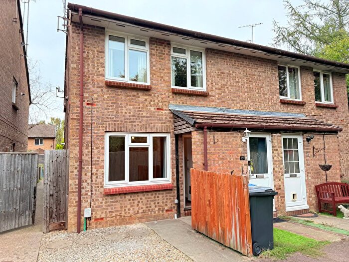 1 Bedroom Maisonette To Rent In Yew Grove, Welwyn Garden City, AL7