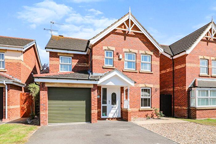 4 Bedroom Detached House To Rent In Saltwell Park, Hull, HU7