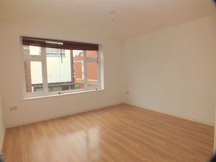 1 Bedroom Flat To Rent In Langdon Court, Craven Park, Harlesden, NW10