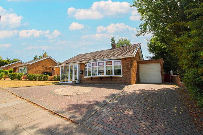 2 Bedroom Detached Bungalow For Sale In Top Hall Road, Bessacarr, Doncaster, DN4