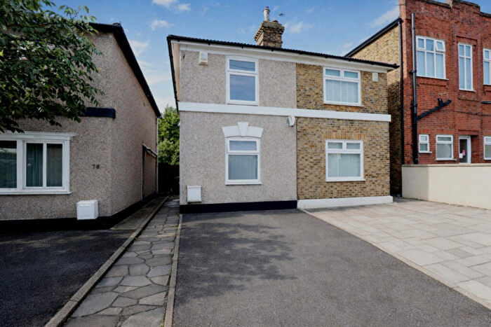 3 Bedroom Semi Detached House To Rent In Albert Road, Romford, RM1