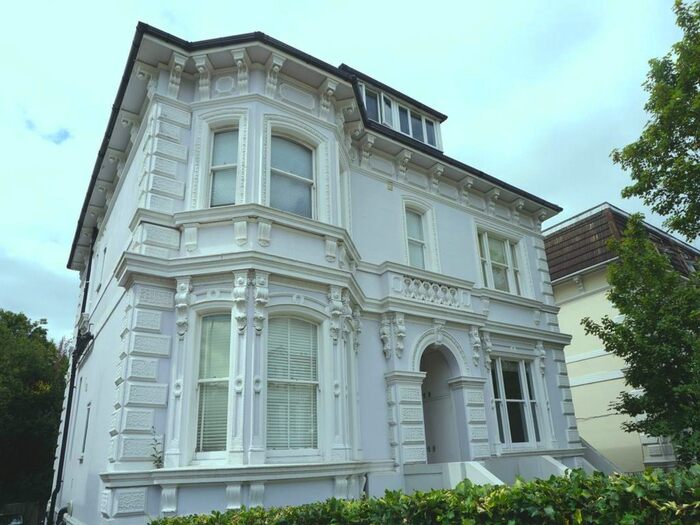 Studio To Rent In Upper Grosvenor Road, Tunbridge Wells, Kent, TN1