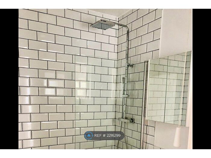 1 Bedroom Flat To Rent In Upper Rock Gardens, Brighton, BN2