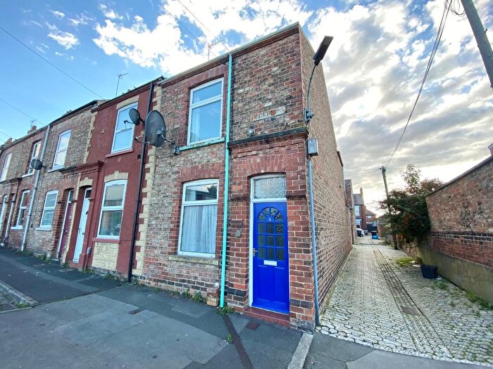 2 Bedroom Property To Rent In Lamel Street, York, YO10