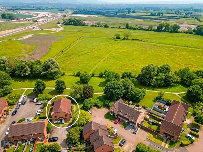 1 Bedroom Flat For Sale In Parslow Court, Aylesbury, HP21