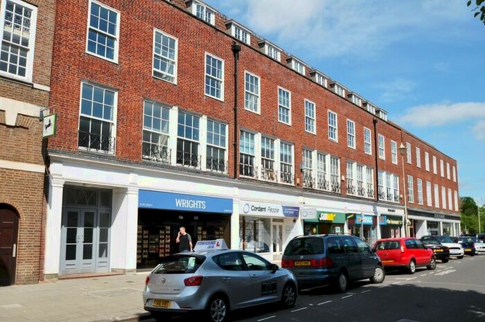 1 Bedroom Apartment To Rent In Stonehills, Welwyn Garden City, AL8