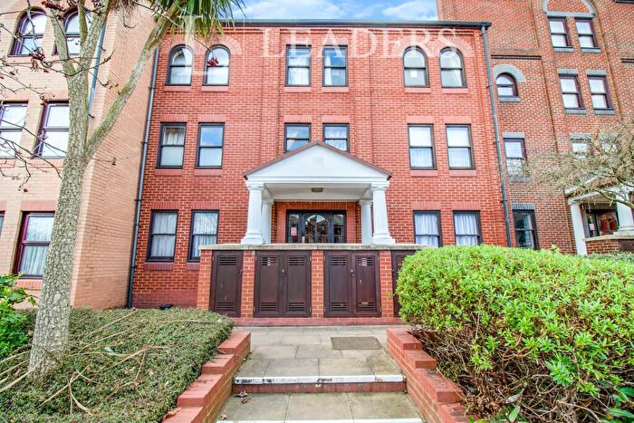 1 Bedroom Flat To Rent In Marks Court, Southend-On-Sea, Essex, SS1