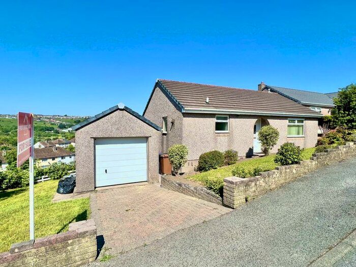 1 Bedroom Detached Bungalow For Sale In Valley Park, Whitehaven, CA28