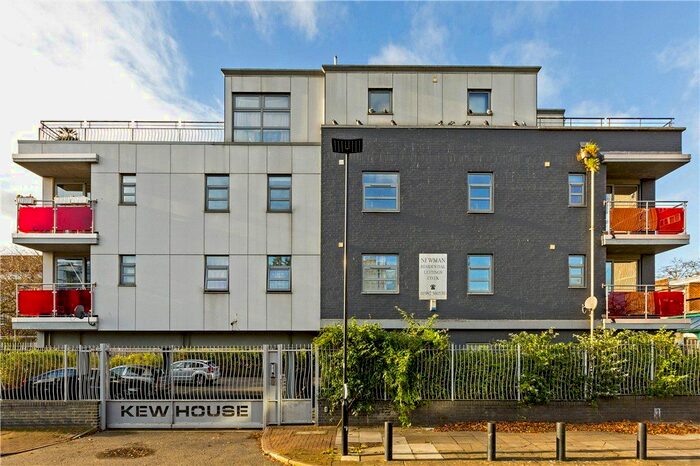 2 Bedroom Flat To Rent In North Road, Brentford, TW8