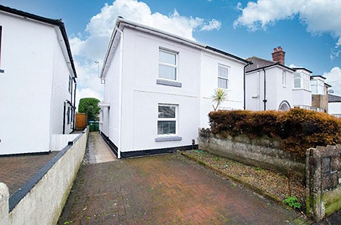 2 Bedroom Semi Detached House For Sale In Commercial Street, Bitterne Village, Hampshire, SO18