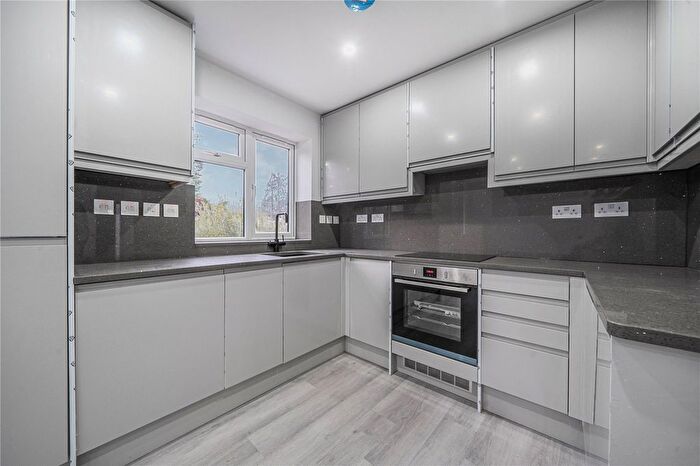 5 Bedroom Semi Detached House For Sale In Fernwood Crescent, London, N20