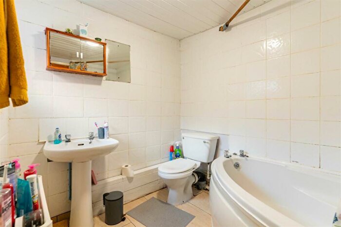 4 Bedroom House To Rent In Exeter Road, Birmingham, B29
