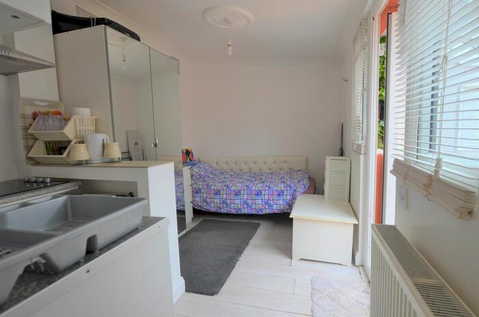 Studio To Rent In Parsonage Lane, Enfield, EN2