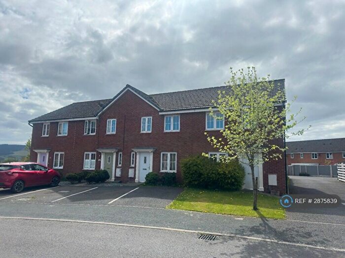 3 Bedroom Terraced House To Rent In Weavers Avenue, Frizington, CA26