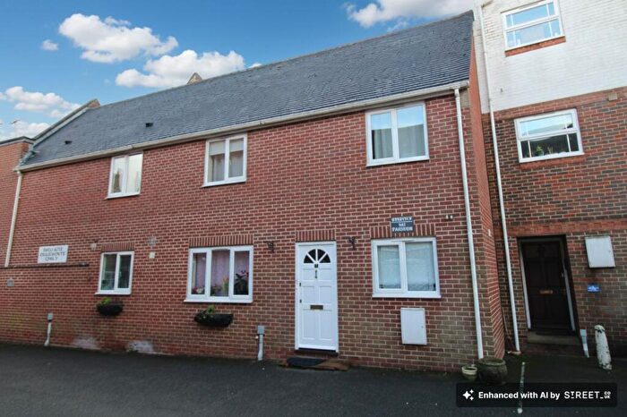 2 Bedroom Terraced House For Sale In Three Cuppes Lane, Salisbury, SP1