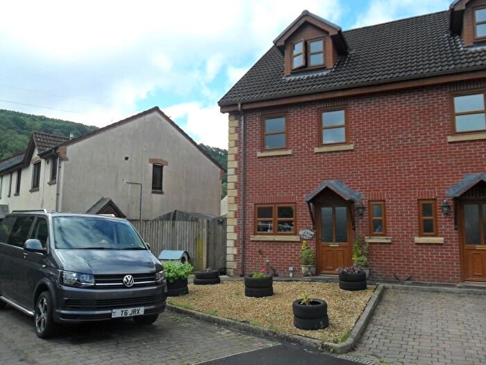 3 Bedroom End Of Terrace House For Sale In Crimea Court, Godrergraig, Swansea., SA9
