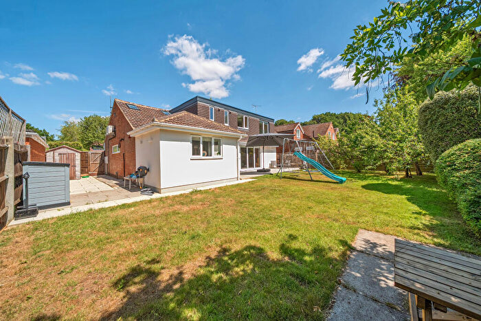 4 Bedroom House For Sale In Holywell Close, Studham, LU6
