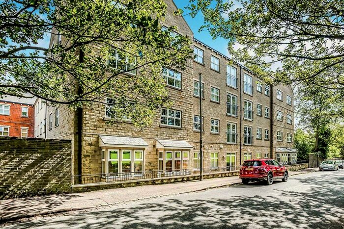 2 Bedroom Apartment To Rent In Free School Lane, Halifax, HX1