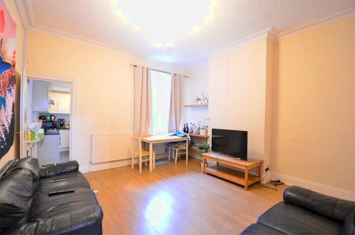 5 Bedroom Terraced House To Rent In Selly Oak, Birmingham, B29