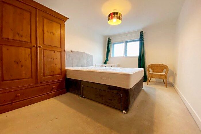 2 Bedroom Flat To Rent In Lewisham High Street, London, SE13