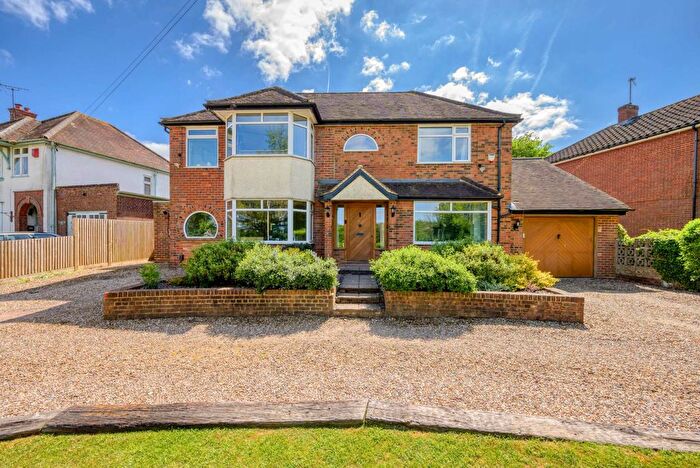 5 Bedroom Detached House For Sale In Kidmore Road, Caversham Heights, RG4