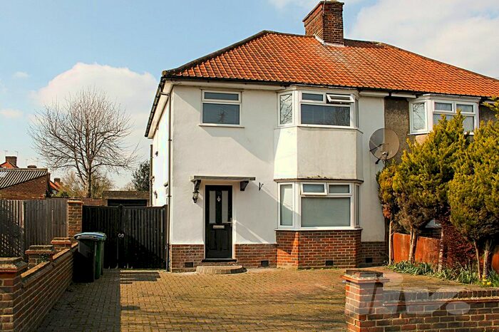 3 Bedroom Terraced House To Rent In St. George's Road, Watford, WD24