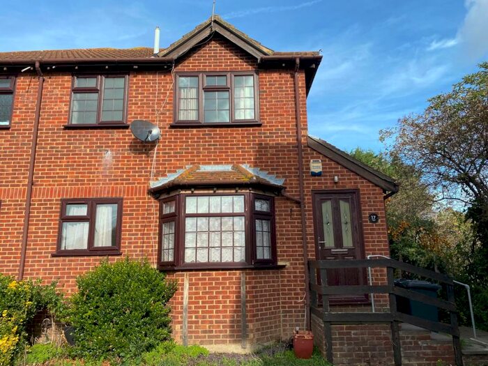 1 Bedroom Terraced House To Rent In Blackmans Close, Dartford, Kent, DA1
