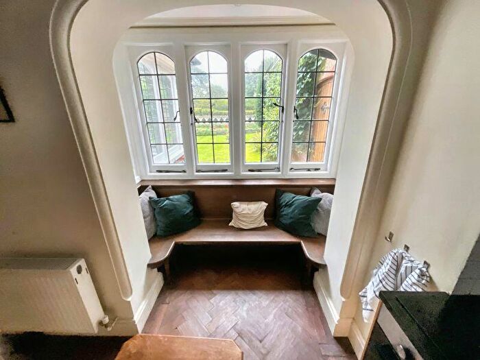 5 Bedroom House To Rent In Christchurch Town Centre, BH23