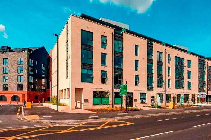 1 Bedroom Apartment To Rent In Windsor Bridge Road, Bath, Somerset, BA2