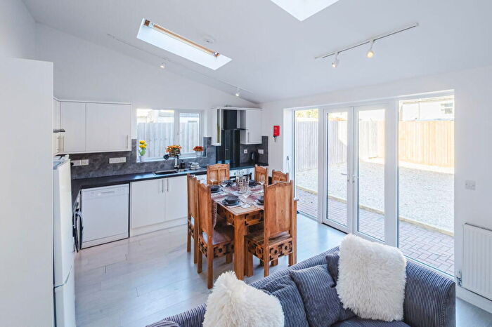 1 Bedroom House Of Multiple Occupation To Rent In Lawrence Road, Cirencester, Gloucestershire, GL7