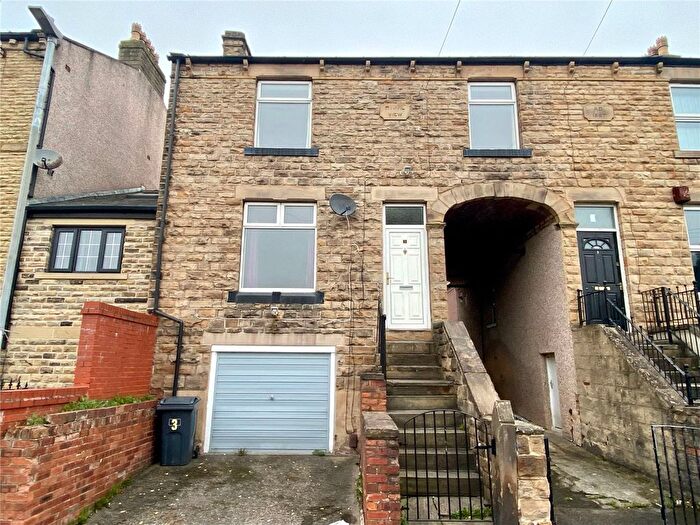 3 Bedroom Terraced House To Rent In Clarkson Street, Ravensthorpe, Dewsbury, WF13