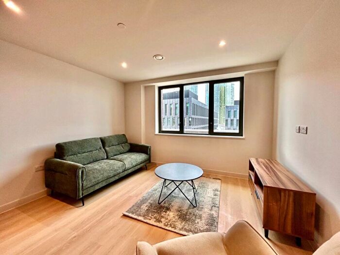 2 Bedroom Apartment To Rent In Dutton Street, Manchester, M3