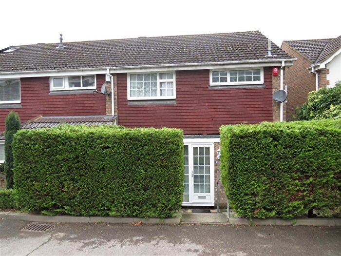 3 Bedroom Property To Rent In Walnut Grove, Hemel Hempstead, HP2