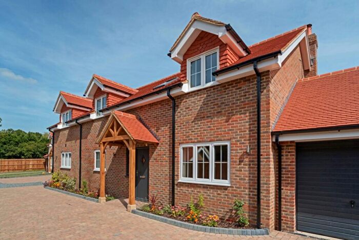 4 Bedroom Detached House To Rent In Brighton Road Warniglid, RH17