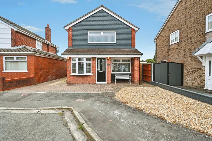 3 Bedroom Detached House For Sale In Wroxham Road, Warrington, Cheshire, WA5