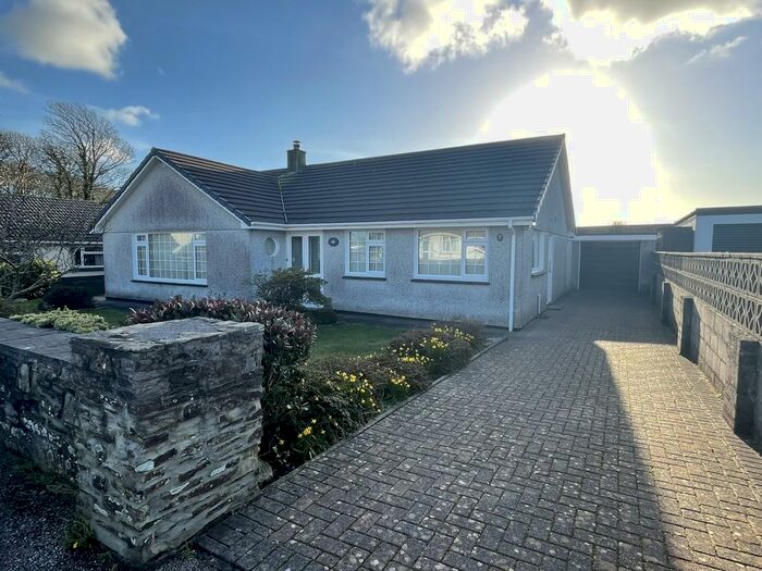 2 Bedroom Detached Bungalow To Rent In Parkwoon Close, PL26