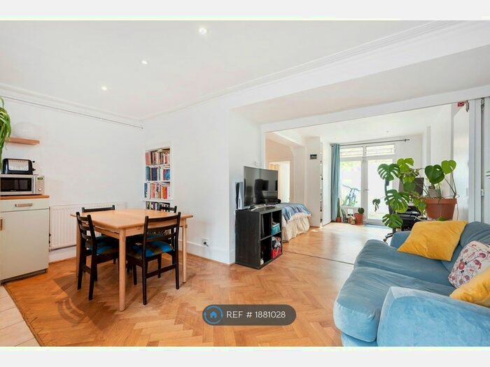 1 Bedroom Flat To Rent In Arundel Square, London, N7